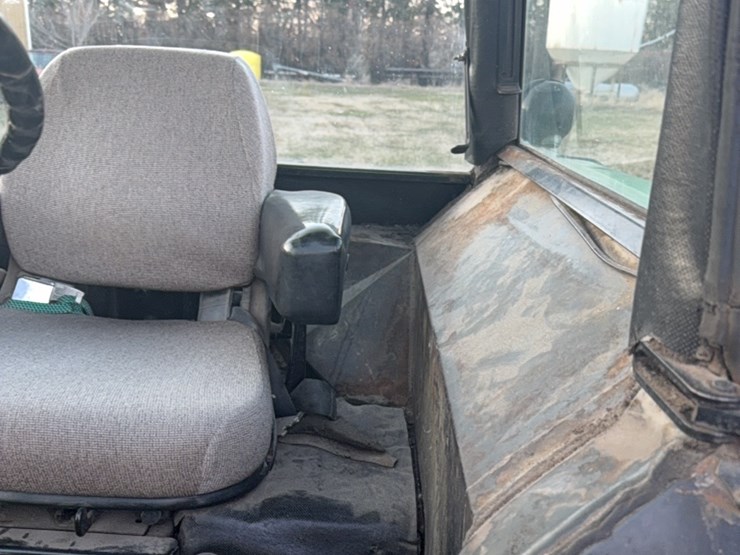 john-deere-4440-image-30