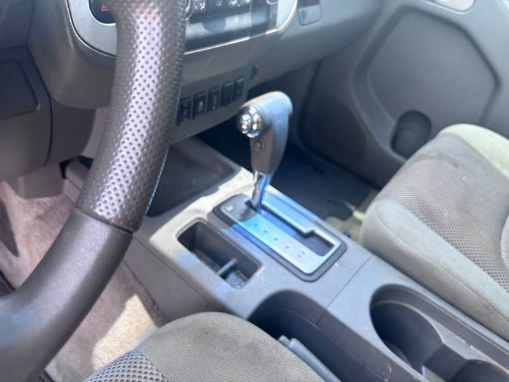 2015-nissan-frontier-image-9