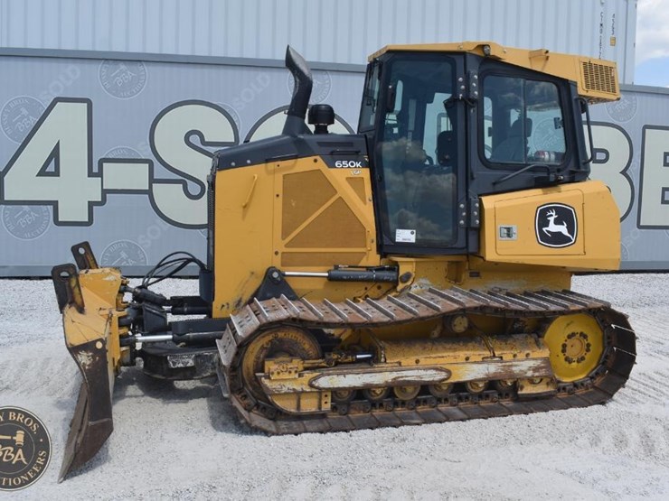 2022-deere-650k-lgp-image-6