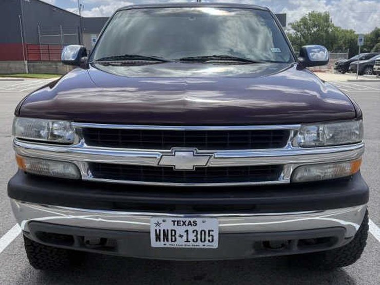 2000-chevrolet-silverado-1500-image-2