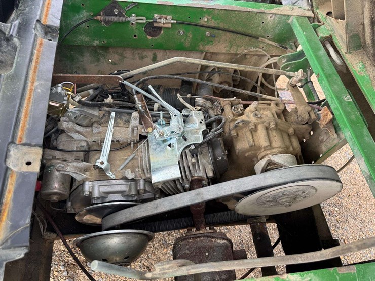john-deere-gator-image-19