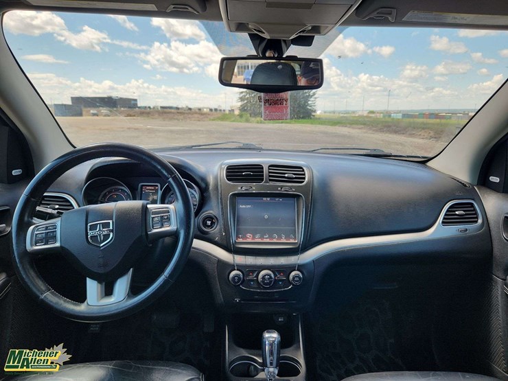 2015-dodge-journey-image-9
