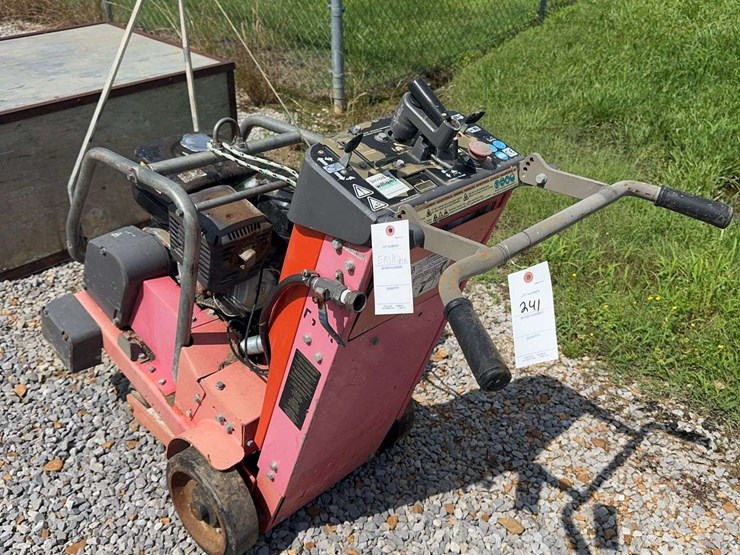husqvarna-walk-behind-concrete-saw-image-1