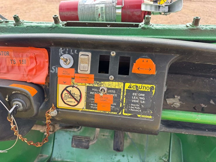 john-deere-gator-image-13