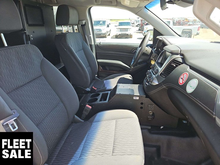 2018-chevrolet-tahoe-image-17