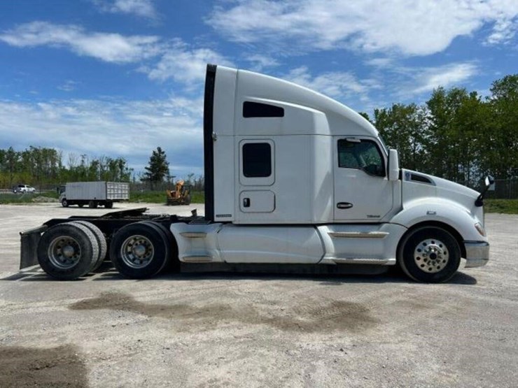 2020-kenworth-t680-image-4