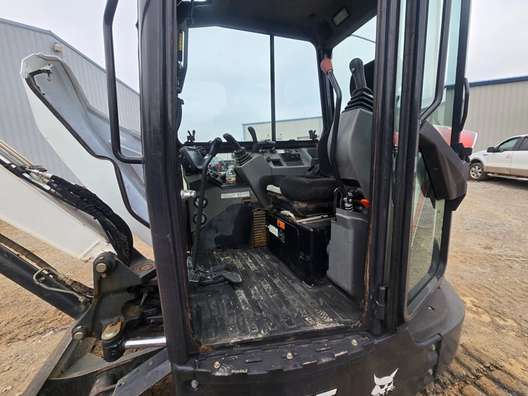 2022-bobcat-e35-image-28