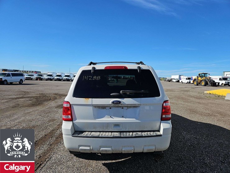 2012-ford-escape-image-4