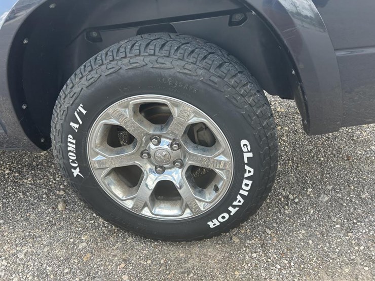 2016-dodge-ram-1500-image-12