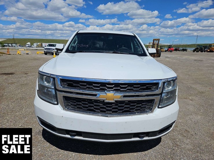 2018-chevrolet-tahoe-image-8