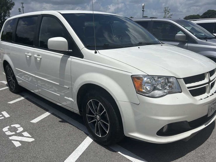 2012-dodge-caravan-image-3