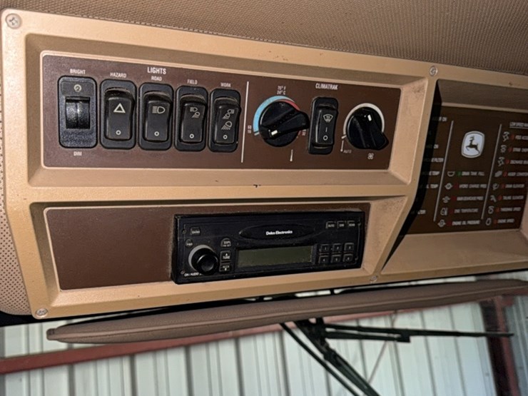 john-deere-9750-image-24