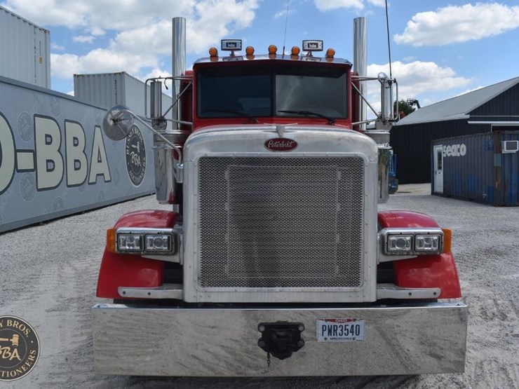 2005-peterbilt-378-image-23