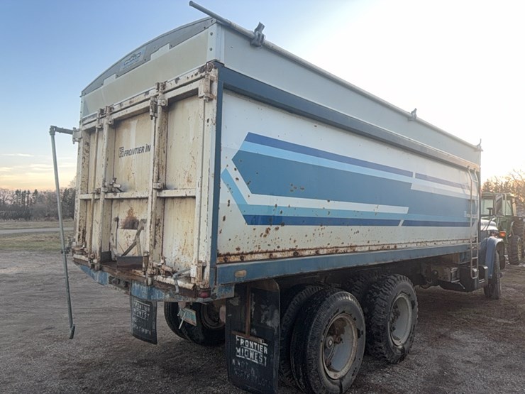 1980-gmc-diesel-tag-tandem-grain-truck,-5+2,-roll-tarp,-sold-as-is-image-13