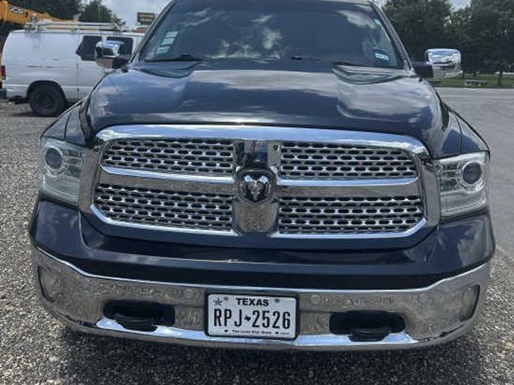 2016-dodge-ram-1500-image-2