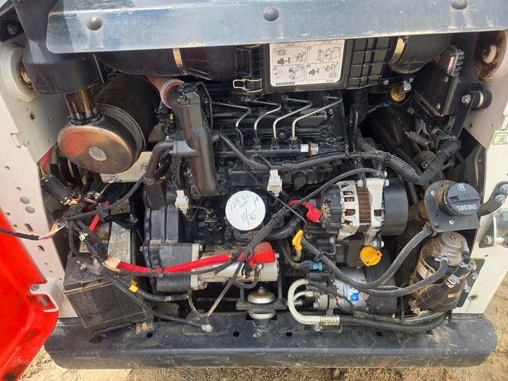 2024-bobcat-t650-image-17