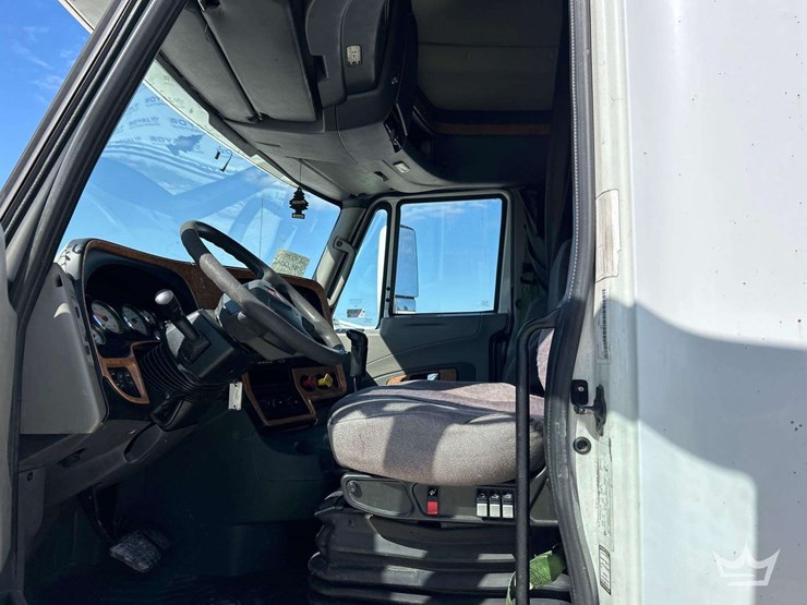 2015-international-prostar-image-12