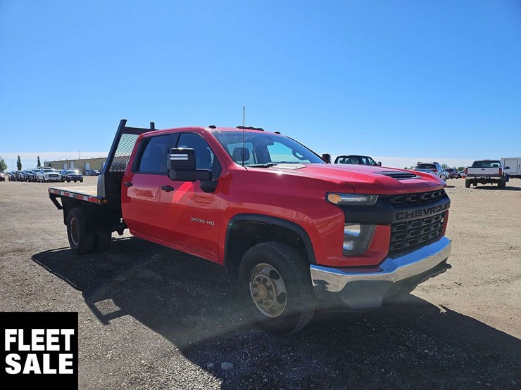 2020-chevrolet-silverado-3500hd-image-2