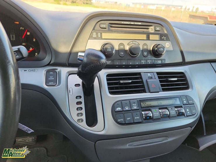 2008-honda-odyssey-image-39