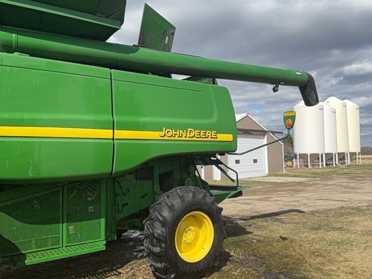 john-deere-9750-image-8