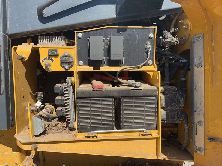deere-650k-image-17