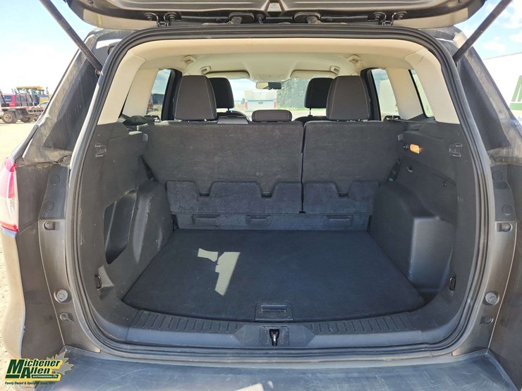 2016-ford-escape-image-11