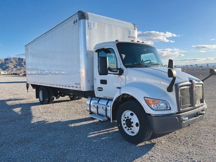 2023-kenworth-t270-image-1