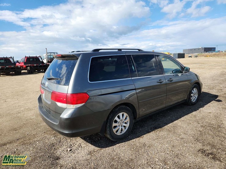 2008-honda-odyssey-image-4