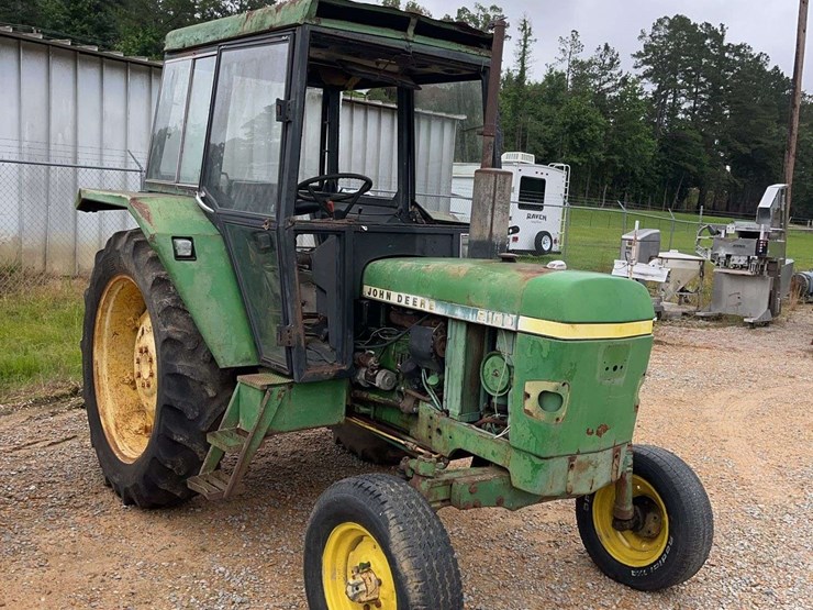 2013-john-deere-2130-image-1