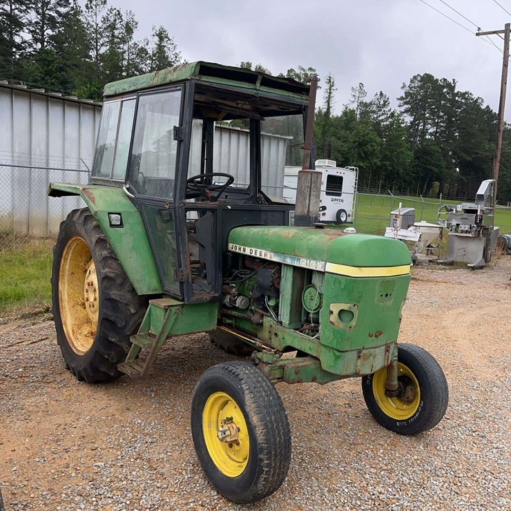 2013 JOHN DEERE 2130