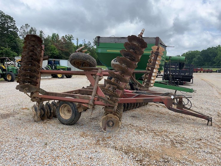 1985-case-ih-470-image-1