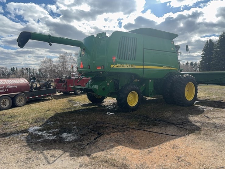 john-deere-9750-image-11