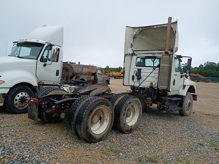 2011-international-workstar-7600-image-5