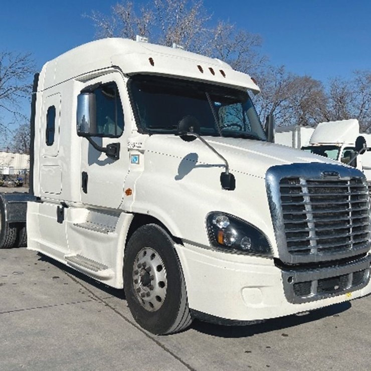 2019 FREIGHTLINER CASCADIA 125