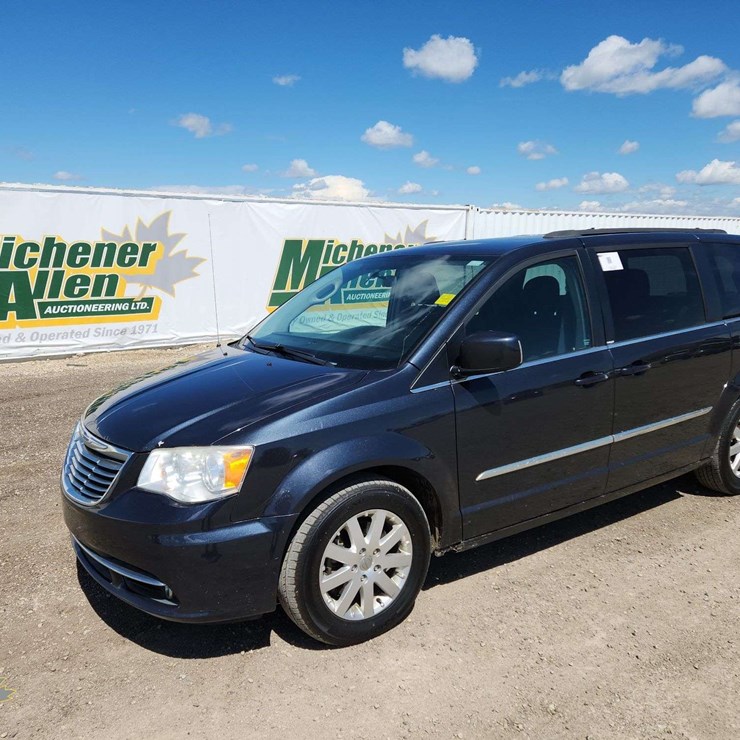 2014 CHRYSLER TOWN & COUNTRY