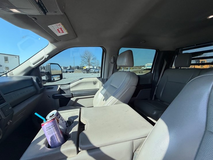2019-ford-f350-xl-image-19