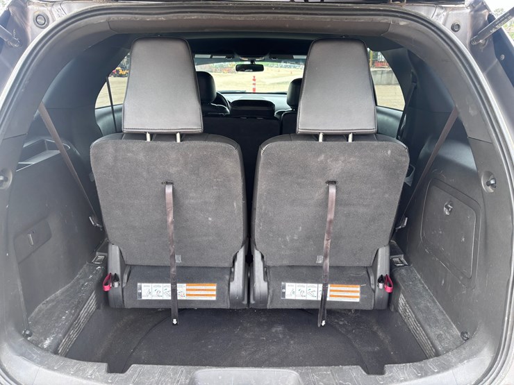 2013-ford-explorer-image-5