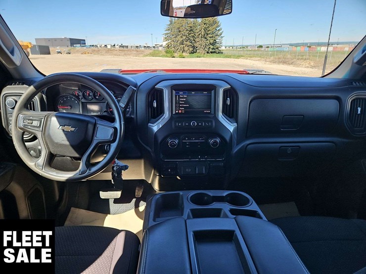 2020-chevrolet-silverado-3500hd-image-35