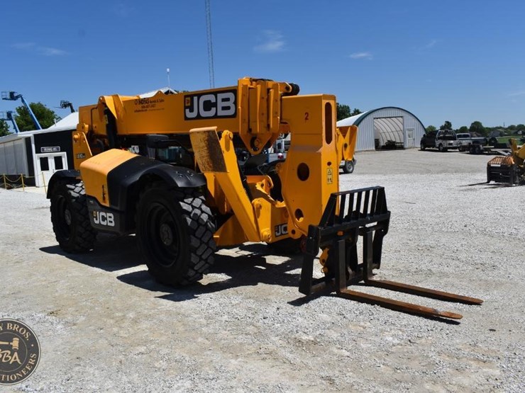 2023-jcb-510-56-image-17