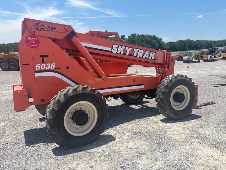 sky-trak-6036-image-3