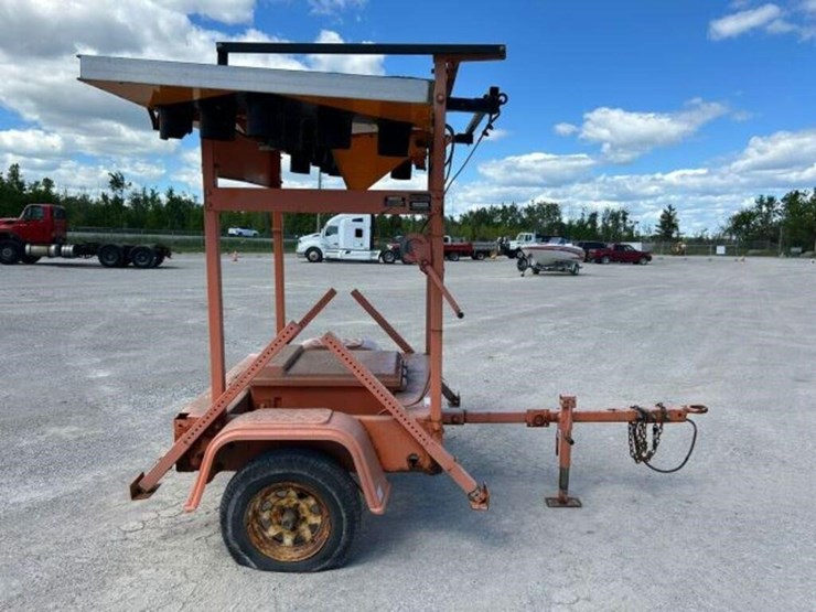 tow-behind-sign-board-image-4