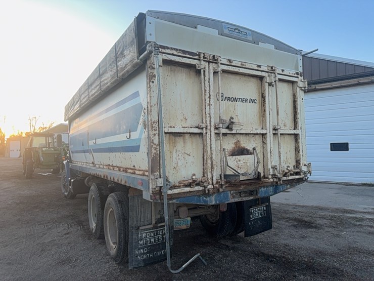 1980-gmc-diesel-tag-tandem-grain-truck,-5+2,-roll-tarp,-sold-as-is-image-12