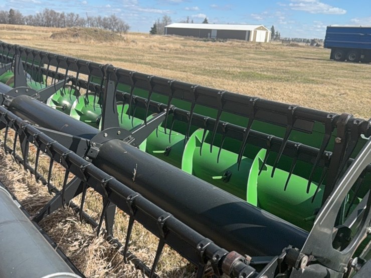 john-deere-635f-image-10