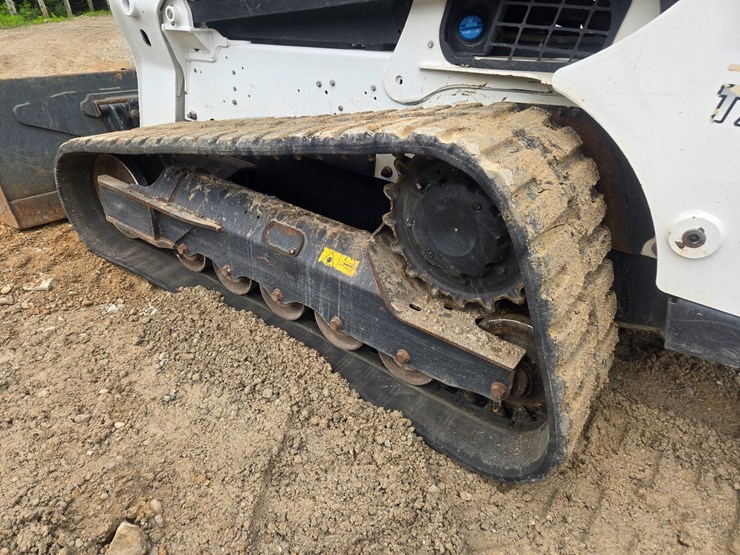 2023-bobcat-t770-image-46
