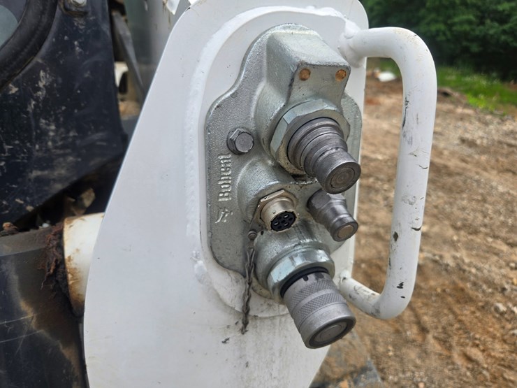 2023-bobcat-t650-image-62