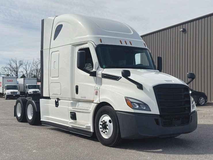 2022-freightliner-cascadia-126-image-1