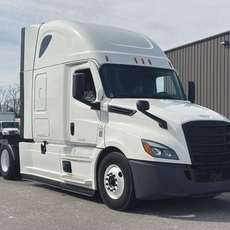 2022 FREIGHTLINER CASCADIA 126