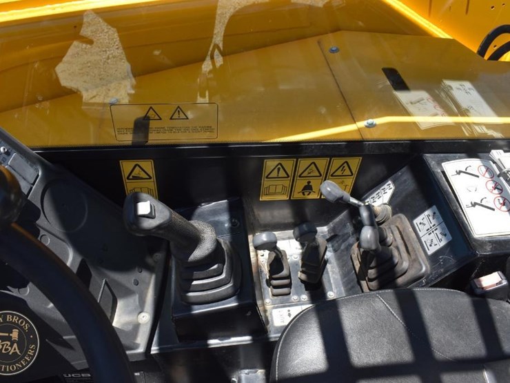 2023-jcb-510-56-image-29