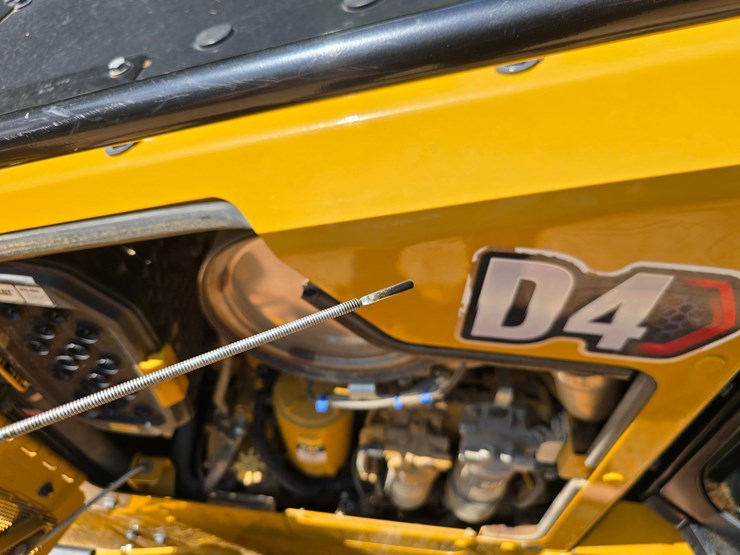 caterpillar-d4-image-68