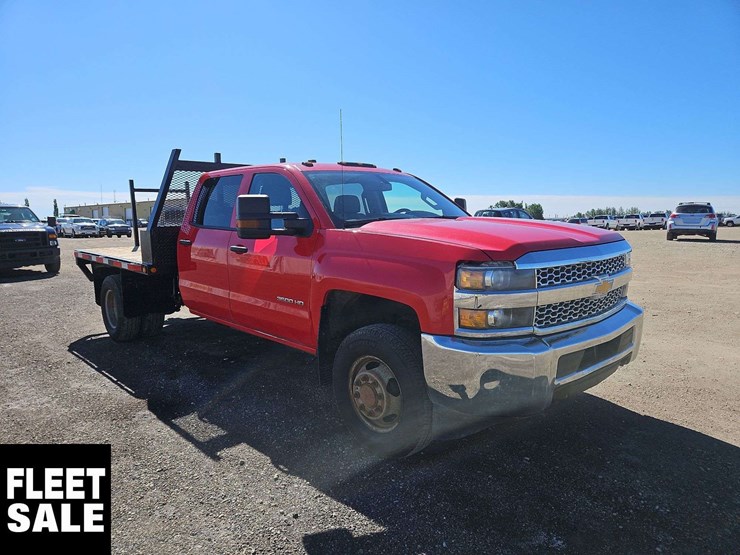 2019-chevrolet-silverado-3500hd-image-2